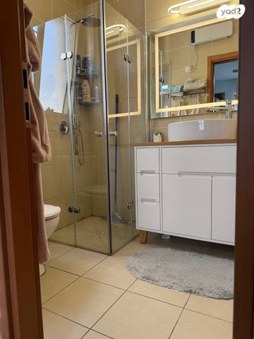 דירה, שדרות ז'בוטינסקי 7, נווה אילן - אזרחי, יבנה