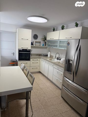 דירה, גדוד חרמש 19, פסגת זאב, ירושלים