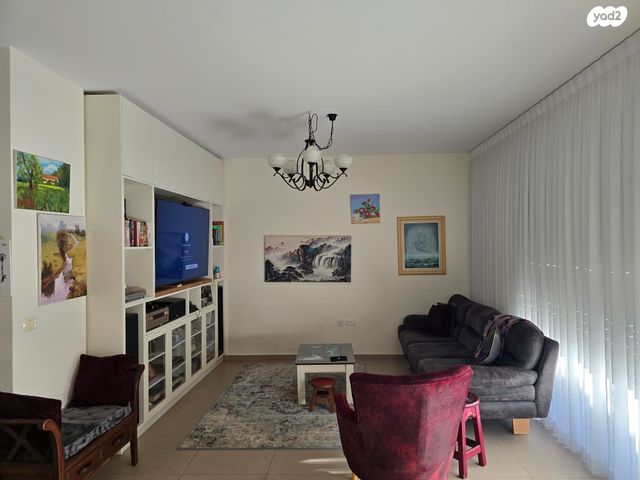 דו משפחתי, ד"ר הוגו הסנר 11, גבעת העיריות, גדרה