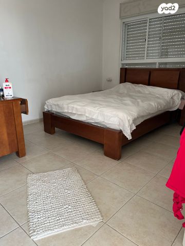 גג/ פנטהאוז, אהרון לובלין 3, גני אביב, לוד