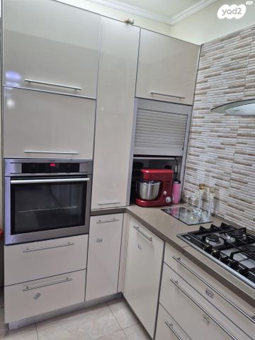 דירה, שדרות דוד המלך 513, גני רבין, אור עקיבא