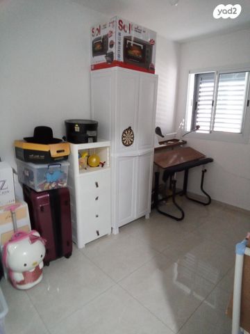 דירה, הצבעוני 21, רובע ח', אשדוד