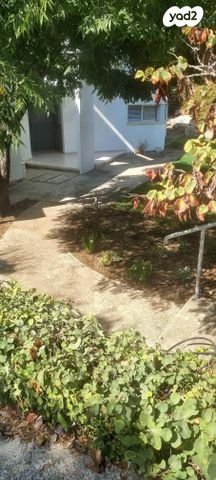 בית פרטי/ קוטג', אלון 54, מצפה אבי''ב, מצפה אבי"ב