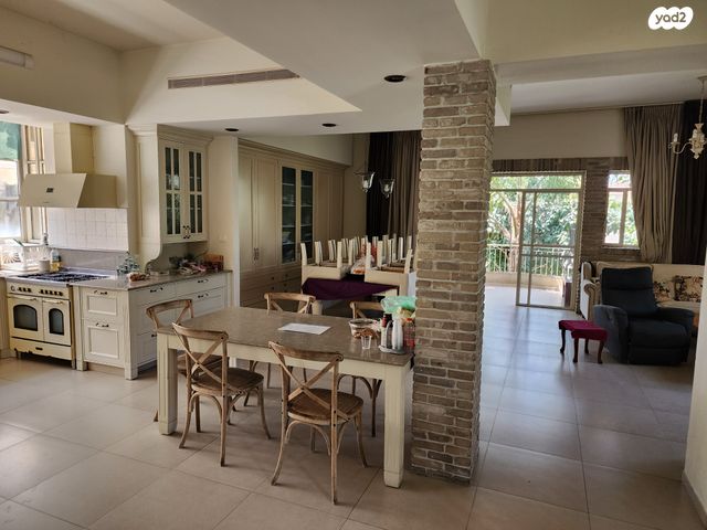 שדרות רוטשילד 70