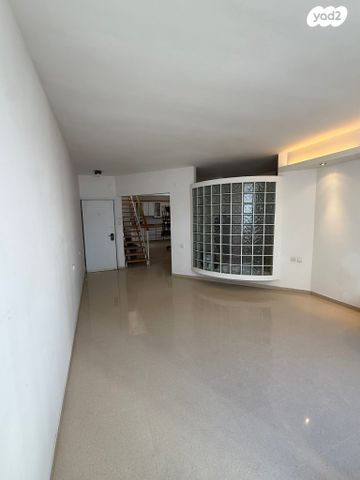 גג/ פנטהאוז, מצפה 4, שכונת הראשונים, רמת גן