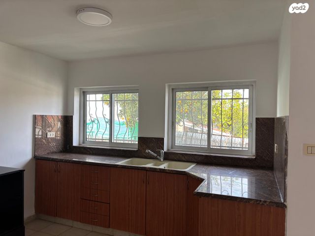 בית פרטי/ קוטג', חנה סנש 20, שיכון ג', קרית שמונה