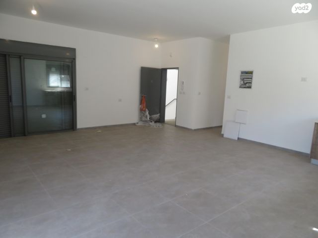 גג/ פנטהאוז, נחל שניר 7, רמת נבון . הר כרמי, כרמיאל