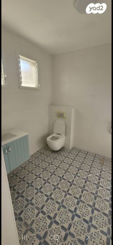 בית פרטי/ קוטג', הרב עוזיאל 64, הראשונים, שלומי