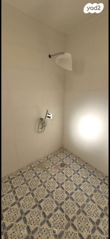 בית פרטי/ קוטג', הרב עוזיאל 64, הראשונים, שלומי