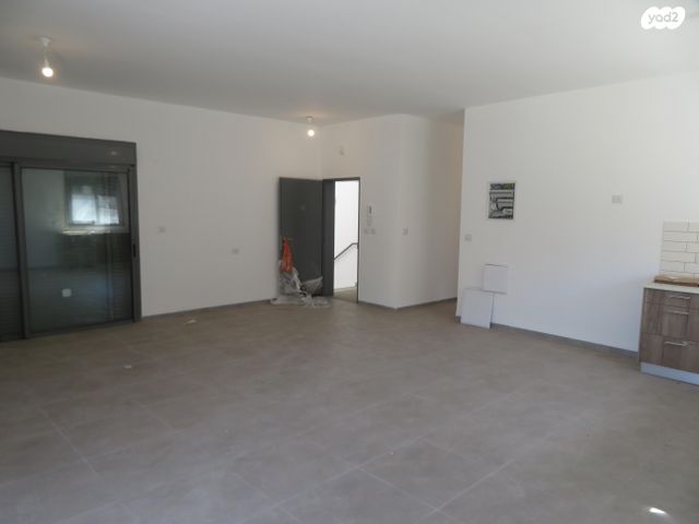 גג/ פנטהאוז, נחל שניר 7, רמת נבון . הר כרמי, כרמיאל