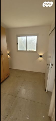 בית פרטי/ קוטג', הרב עוזיאל 64, הראשונים, שלומי