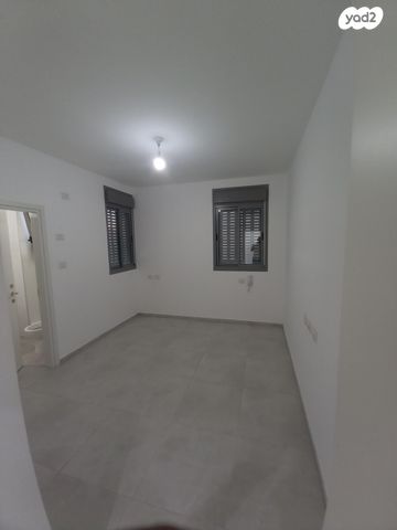 דירה, לח"י 4, שאר העיר, בני ברק