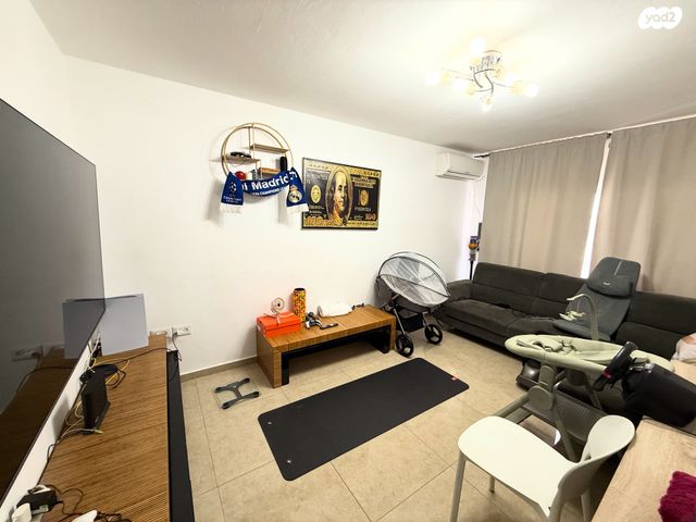 צאלים, מערב 1