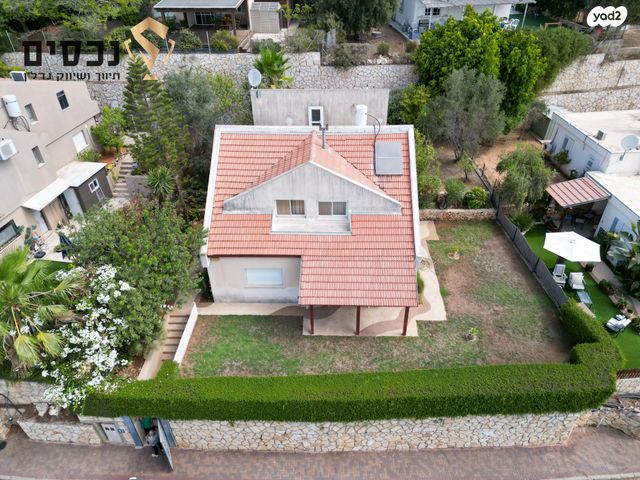 בית פרטי/ קוטג', בית אריה / עופרים