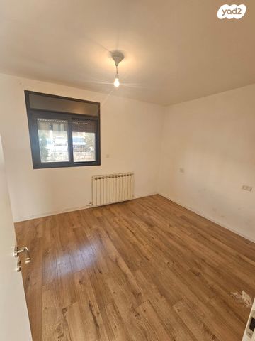 דירה, פסח חברוני, קרית היובל, ירושלים