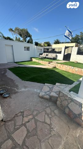 דו משפחתי, שדרות דרום אפריקה 39, אפרידר, אשקלון