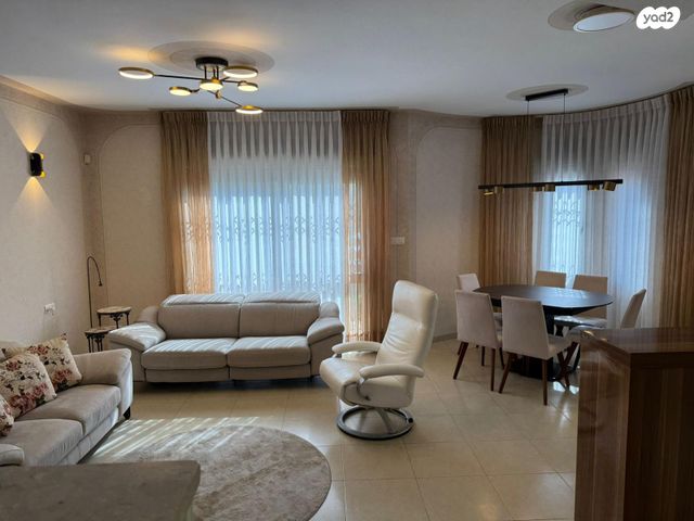 גבעת כלניות