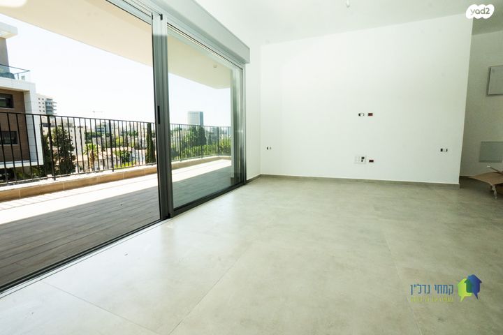 דירה, המעיין, ארלוזורוב, גבעתיים