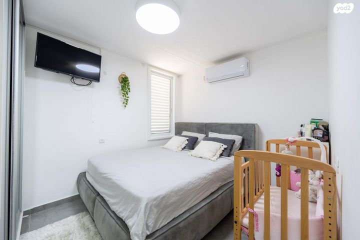 דירה, יוסף שפרינצק, אחדות, פתח תקווה