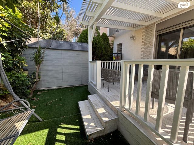 דו משפחתי, גבעת כלניות, יקנעם עילית