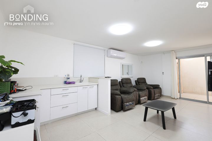 דו משפחתי, שדמה, אבן יהודה