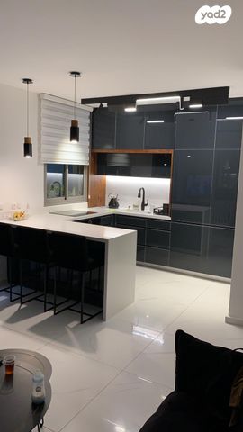 גג/ פנטהאוז, יהושע חנקין, אגרובנק, חולון