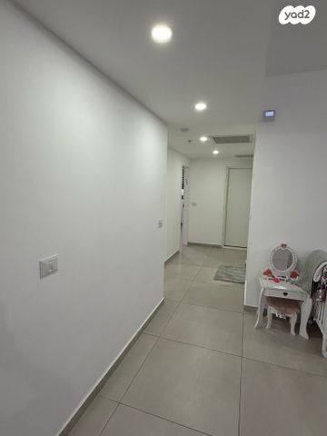 דירה, מלחמת ששת הימים 6, מרכז העיר, חדרה