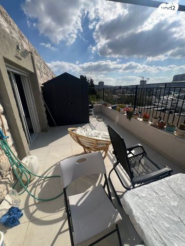 גג/ פנטהאוז, ניקנור, קטמונים, ירושלים