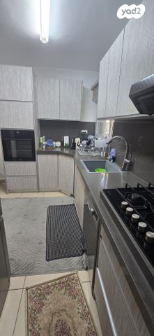 דופלקס, אשחר, האירוסים, כרמיאל