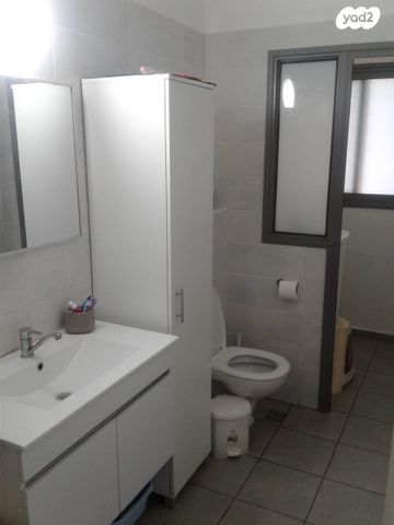 דירה, קרית שרת מערב, חולון