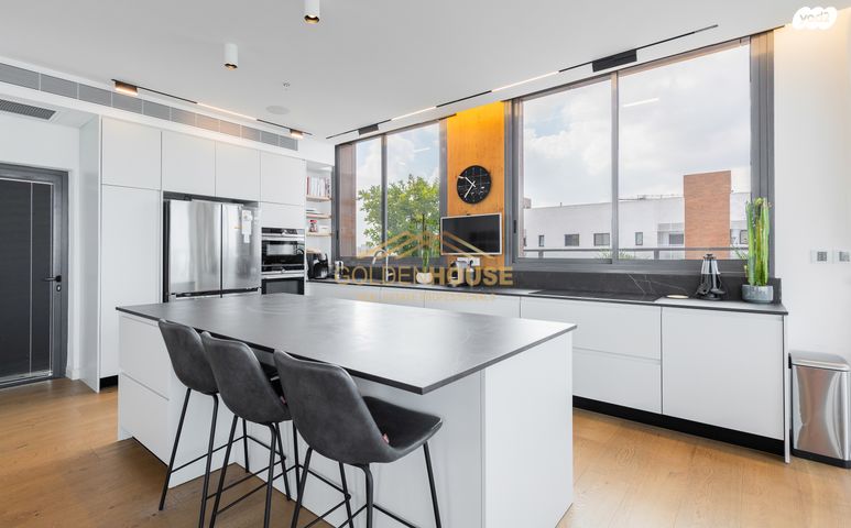 גג/ פנטהאוז, נווה דוד רמז, רעננה