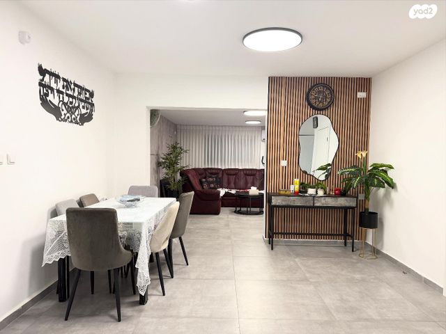 דירת גן, אהרון לובלין, גני אביב, לוד