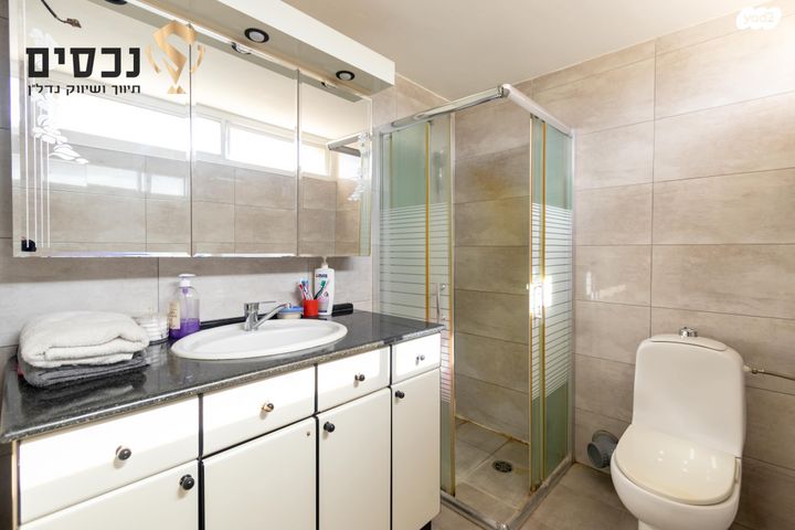 בית פרטי/ קוטג', בית אריה / עופרים