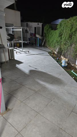 דירת גן, הושע בן באר, אופקים