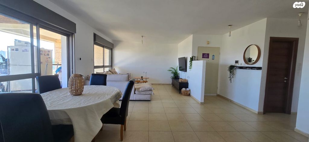 דירה, מגדל המנורה, אבני חן, מודיעין מכבים רעות