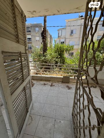 דירה, יוסף, הדר מרכז, חיפה