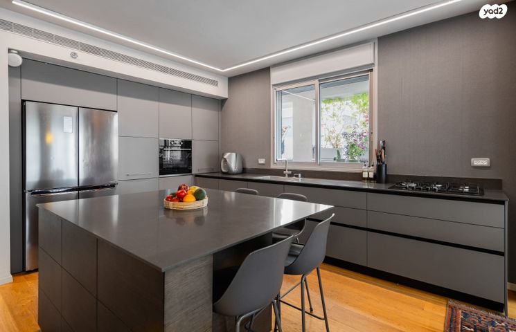 גג/ פנטהאוז, קרית שרת, רעננה