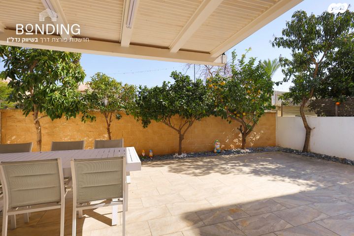 דו משפחתי, שדמה, אבן יהודה