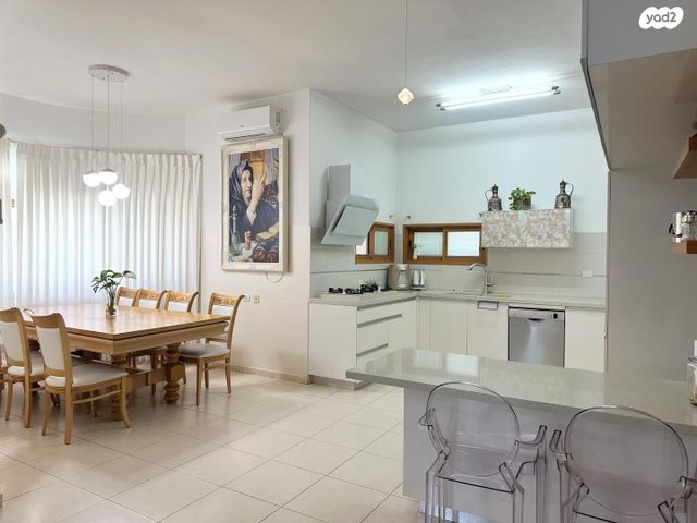 בית פרטי/ קוטג', שבעת המינים, אחיסמך