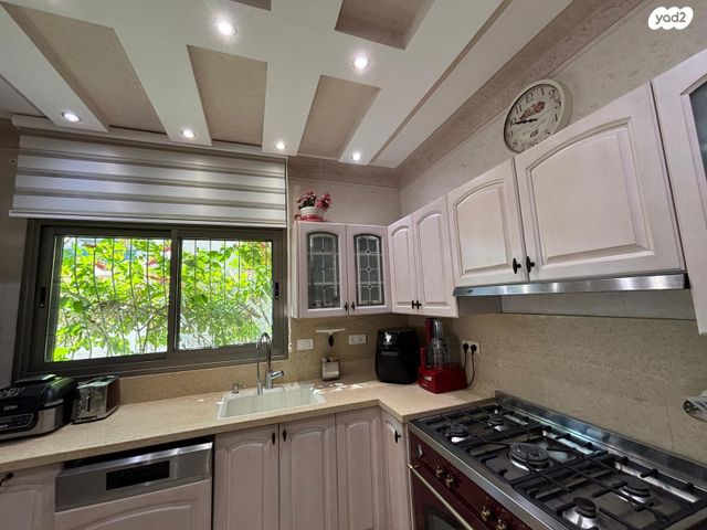 דו משפחתי, גבעת כלניות, יקנעם עילית