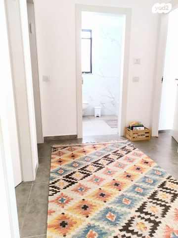 דו משפחתי, צופים, צופים