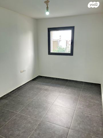 דירה, הנביאים 47, הנביאים, בת ים