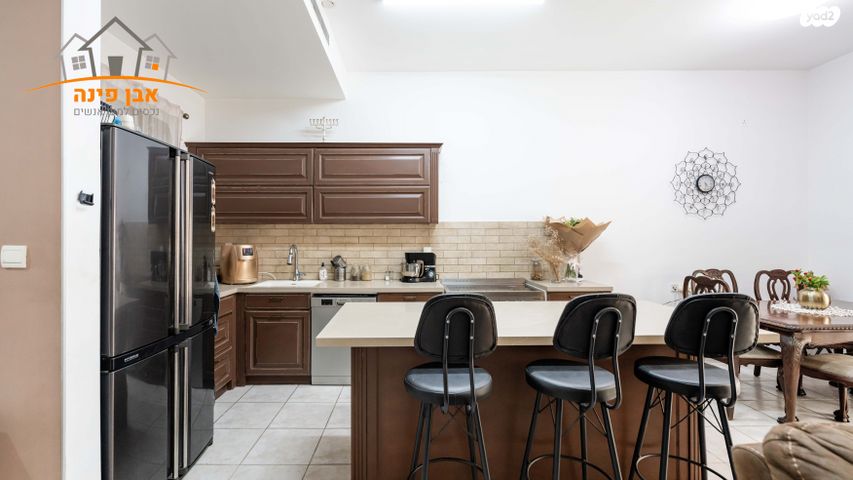 דו משפחתי, דולב, גדרה הצעירה, גדרה