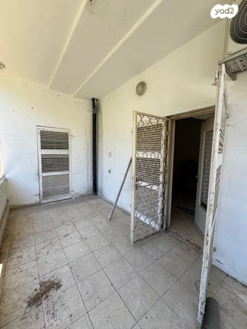 דירה, יוסף, הדר מרכז, חיפה