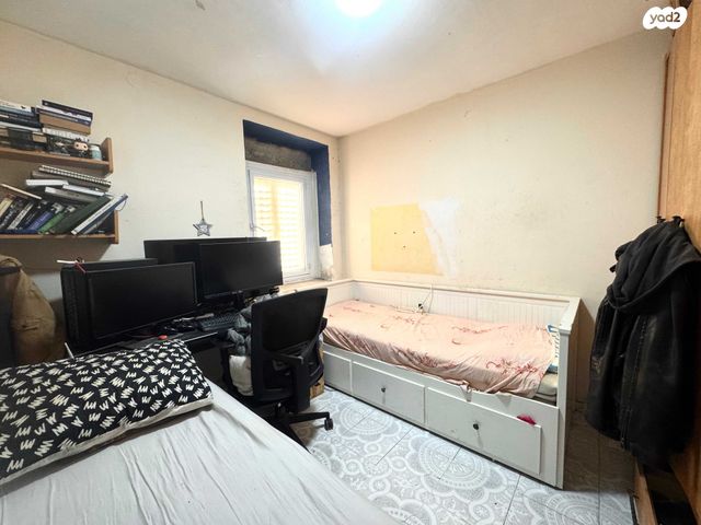 דירה, רחבת גדעון בן יואש, מלכי ישראל, קרית גת