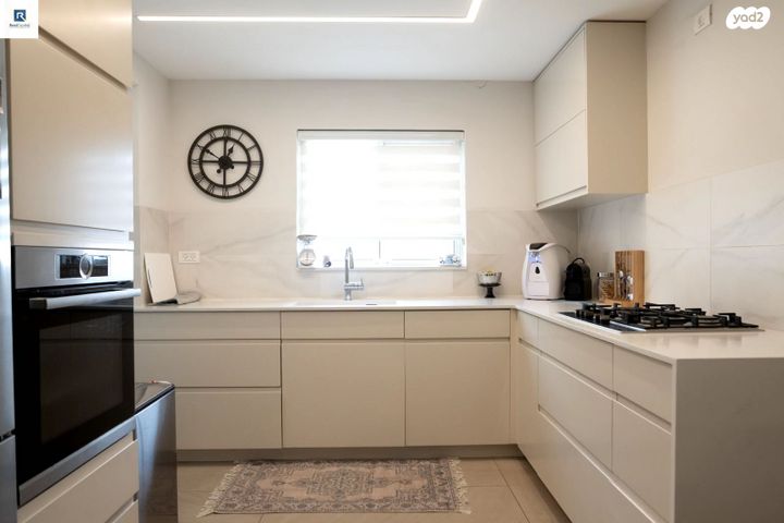 דופלקס, הראשונים, חלוצים, כפר סבא