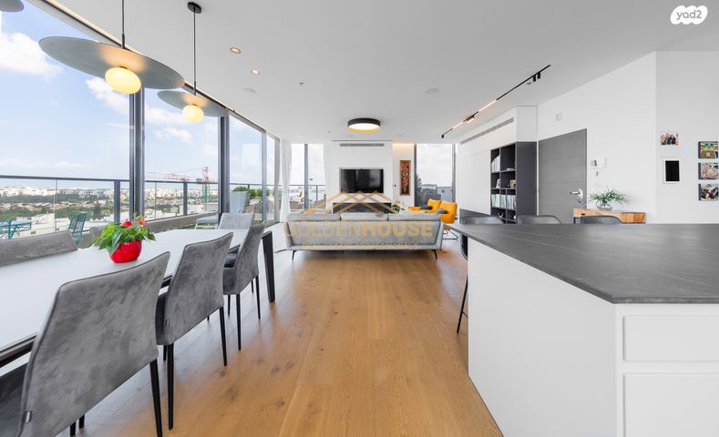 גג/ פנטהאוז, נווה דוד רמז, רעננה