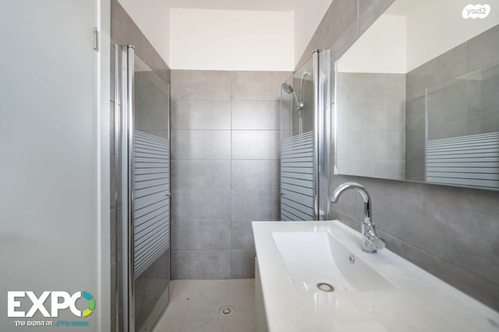 דירה, אלה 19, לשם, עלי זהב