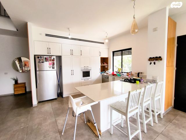 דו משפחתי, צופים, צופים