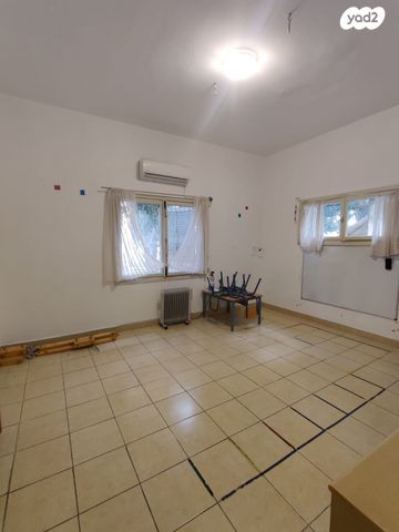 דירה, יוסף, הדר מרכז, חיפה